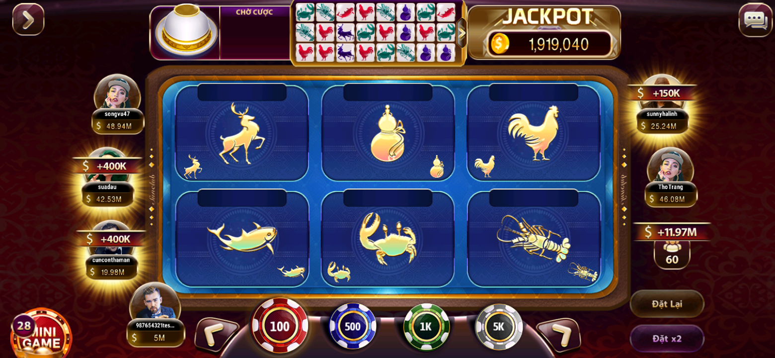 PH33 App Screenshot: Slot Game Interface